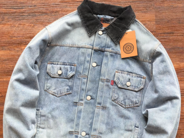 STUSSY X LEVIS EMBOSSED TRUCKER DENIM JACKET